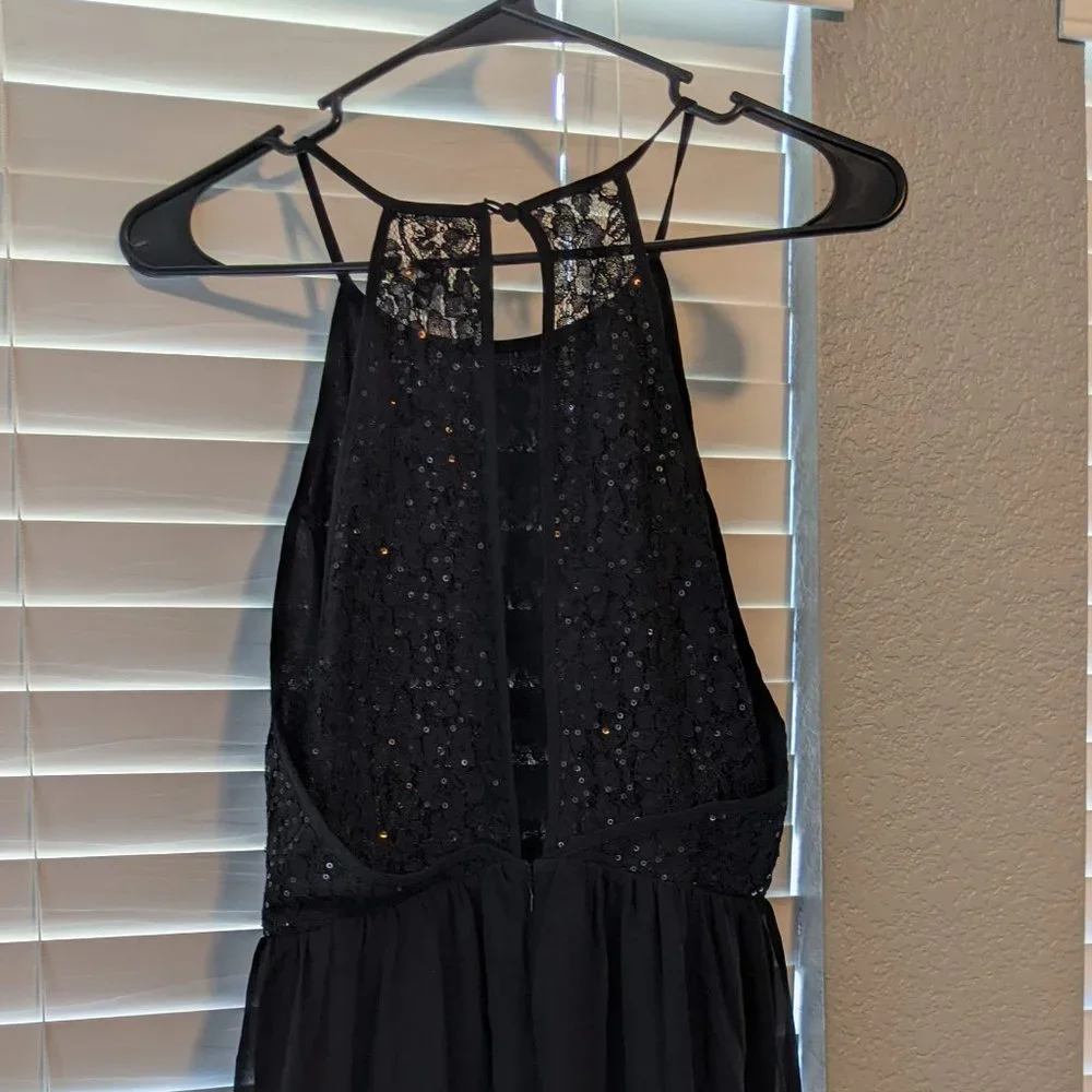 Black - Picture 2 of 3